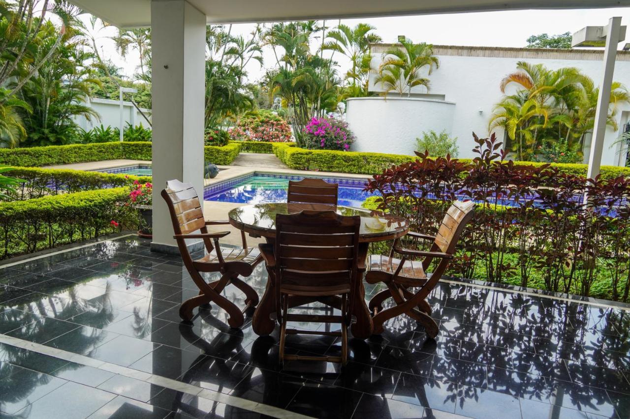 Hotel Boutique Villa Casuarinas Cali Kültér fotó